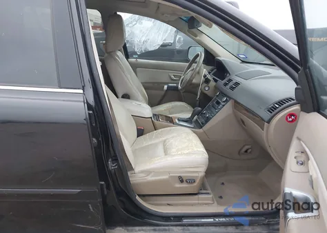 2011 Volvo Xc90 3.2 from USA, damaged, VIN YV4952CZXB1605233